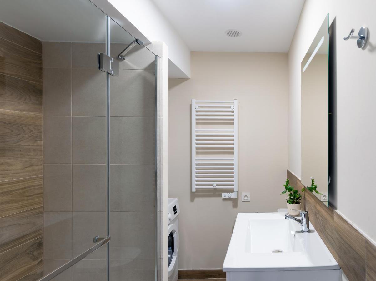Housing Leon Azabacheria 1A, 1B, 2A, 2B المظهر الخارجي الصورة