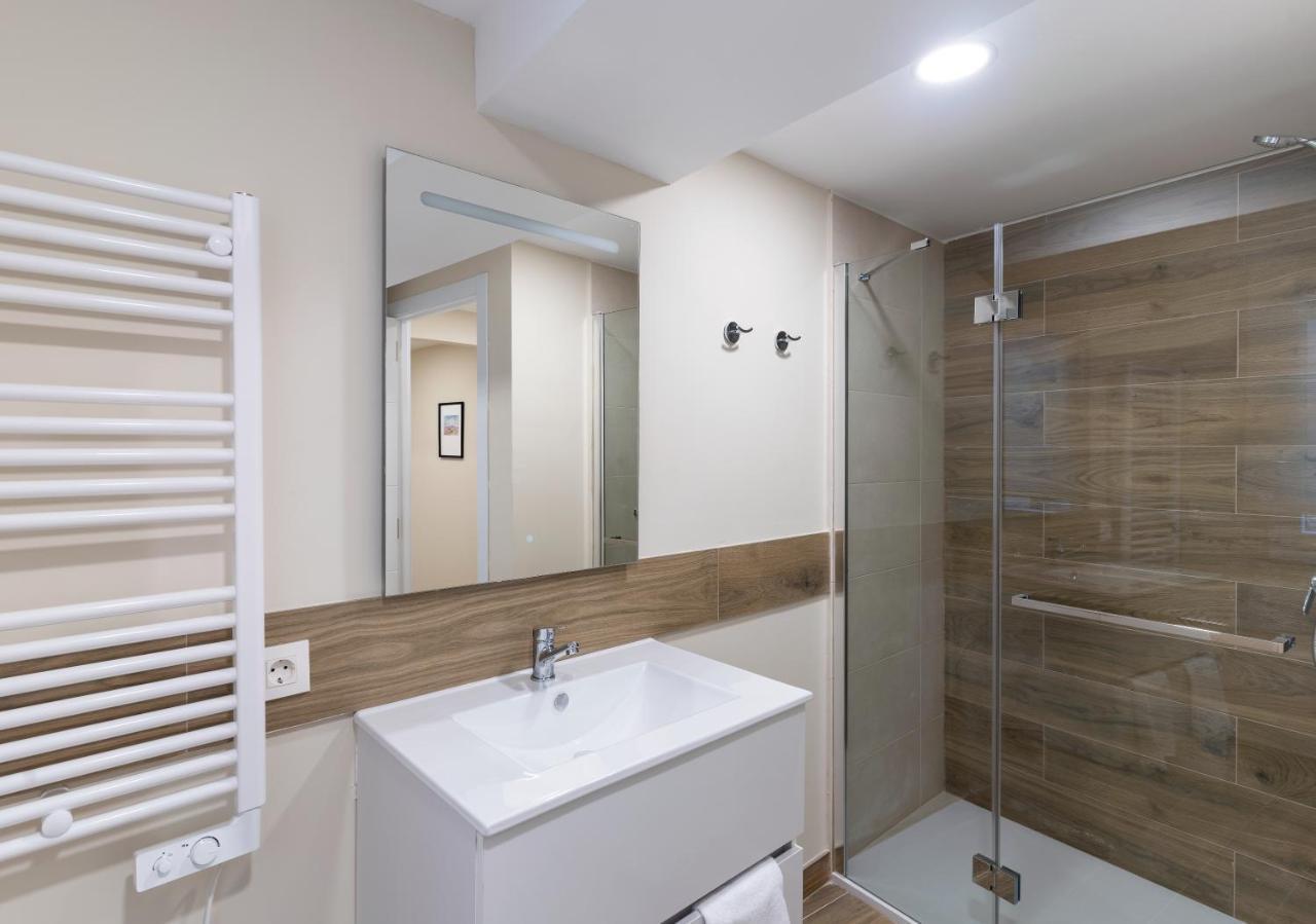 Housing Leon Azabacheria 1A, 1B, 2A, 2B المظهر الخارجي الصورة